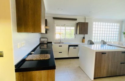 Resale - Villa - Torrevieia - Los Balcones