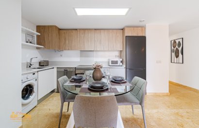 Resale - Apartment / flat - Punta Prima