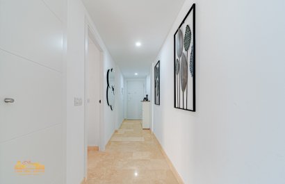 Resale - Apartment / flat - Punta Prima