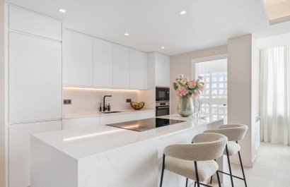 Resale - Apartment / flat - Marbella - Nueva Andalucía