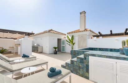 Resale - Apartment / flat - Marbella - Nueva Andalucía