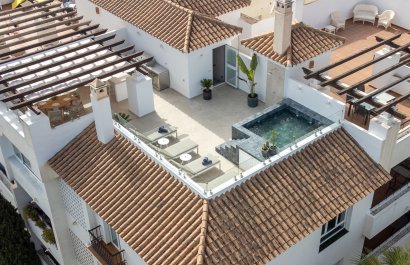 Resale - Apartment / flat - Marbella - Nueva Andalucía