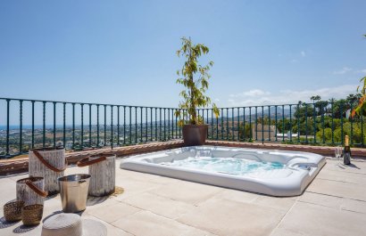 Resale - Apartment / flat - Marbella - Nueva Andalucía