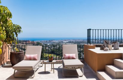 Resale - Apartment / flat - Marbella - Nueva Andalucía