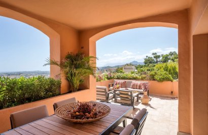 Resale - Apartment / flat - Marbella - Nueva Andalucía