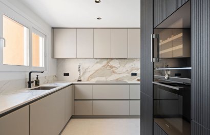 Resale - Apartment / flat - Marbella - Nueva Andalucía