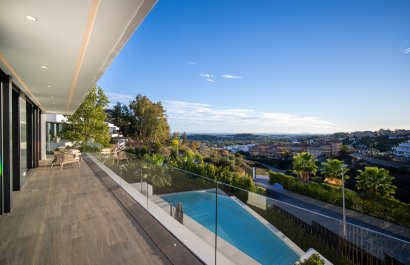 Resale - Villa - Marbella - Nueva Andalucía