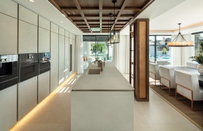 Resale - Villa - Marbella - Nueva Andalucía