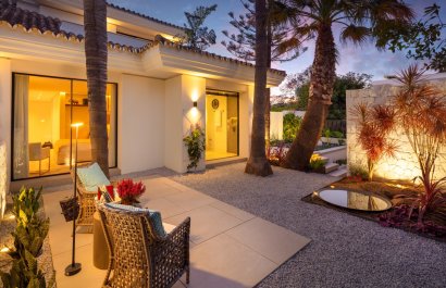 Resale - Villa - Marbella - Nueva Andalucía