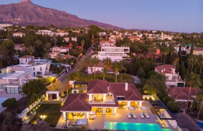 Resale - Villa - Marbella - Nueva Andalucía