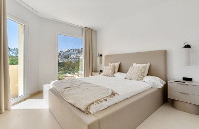 Resale - Townhouse / Duplex / Corner - Benahavís - La Quinta