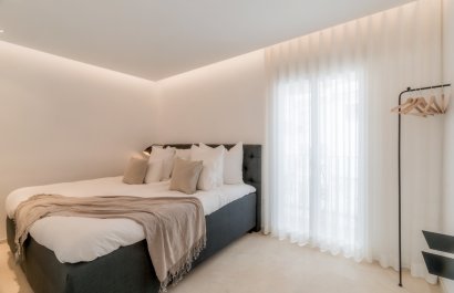 Resale - Apartment / flat - Marbella - Puerto Banús