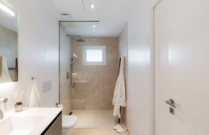 Resale - Apartment / flat - Marbella - Puerto Banús