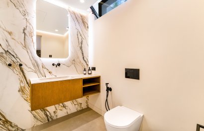 Resale - Villa - Marbella - Nagueles