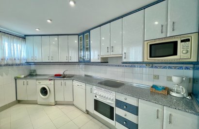 Resale - Apartment / flat - Marbella - Puerto Banús