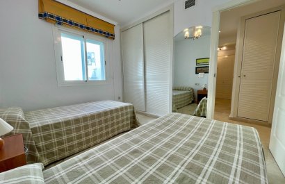 Resale - Apartment / flat - Marbella - Puerto Banús