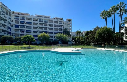 Resale - Apartment / flat - Marbella - Puerto Banús