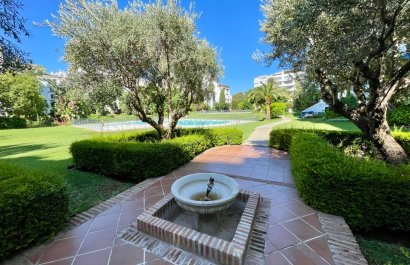 Resale - Apartment / flat - Marbella - Puerto Banús