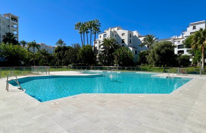 Resale - Apartment / flat - Marbella - Puerto Banús