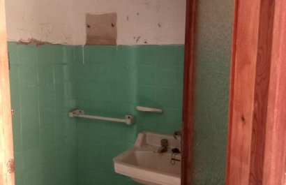 Resale - Townhouse / Duplex / Corner - Planes