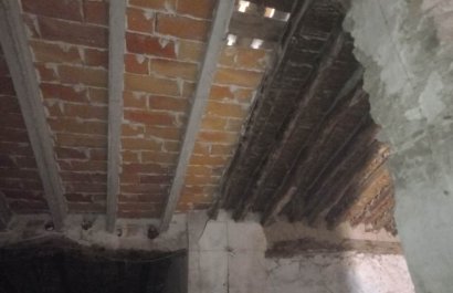 Resale - Townhouse / Duplex / Corner - Planes