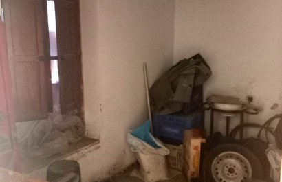 Resale - Townhouse / Duplex / Corner - Planes