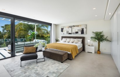 Resale - Villa - Marbella - East Marbella