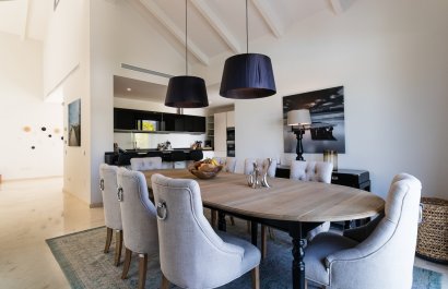 Resale - Villa - Marbella - Nueva Andalucía