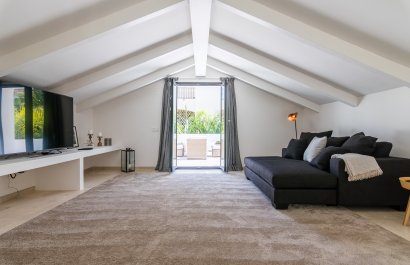 Resale - Villa - Marbella - Nueva Andalucía