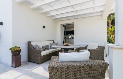 Resale - Villa - Marbella - Nueva Andalucía