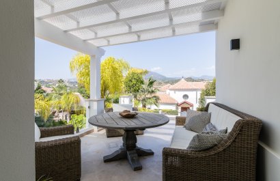 Resale - Villa - Marbella - Nueva Andalucía