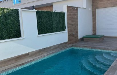 Resale - Villa - Los Alcázares