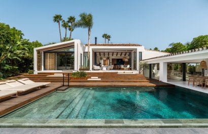 Resale - Villa - Marbella - Nueva Andalucía