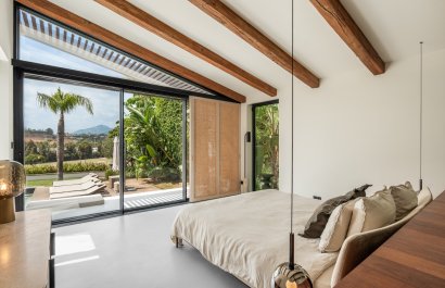 Resale - Villa - Marbella - Nueva Andalucía