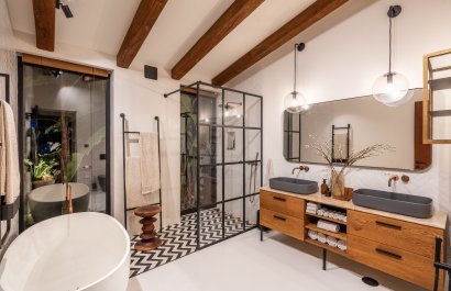 Resale - Villa - Marbella - Nueva Andalucía