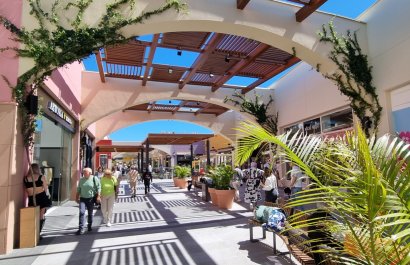 Resale - Townhouse / Duplex / Corner - Playa Flamenca