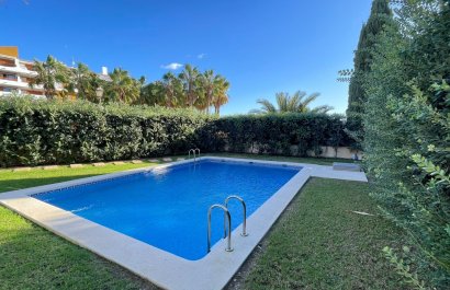 Resale - Townhouse / Duplex / Corner - Torrevieia - Punta Prima
