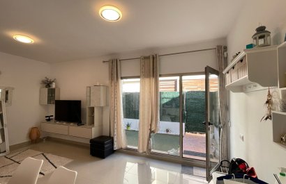 Resale - Townhouse / Duplex / Corner - Torrevieia - Punta Prima