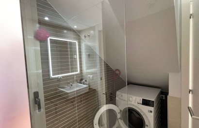 Resale - Townhouse / Duplex / Corner - Torrevieia - Punta Prima