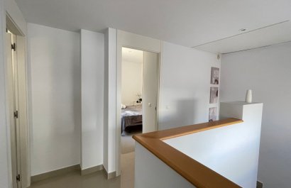 Resale - Townhouse / Duplex / Corner - Torrevieia - Punta Prima