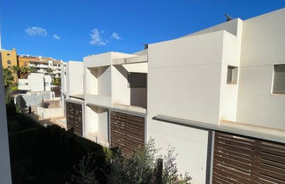 Resale - Townhouse / Duplex / Corner - Torrevieia - Punta Prima