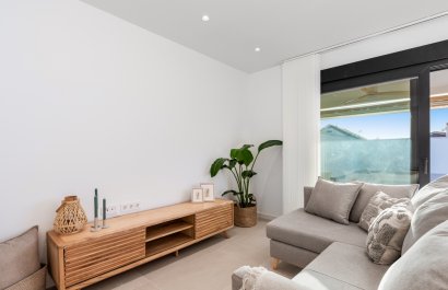 Resale - Villa - Torrevieia - El Chaparral