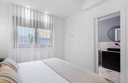 Resale - Villa - Torrevieia - El Chaparral