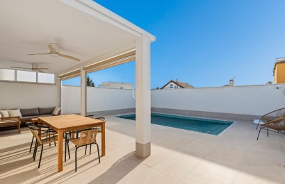 Resale - Villa - Torrevieia - El Chaparral