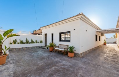 Resale - Villa - Torrevieia - El Chaparral