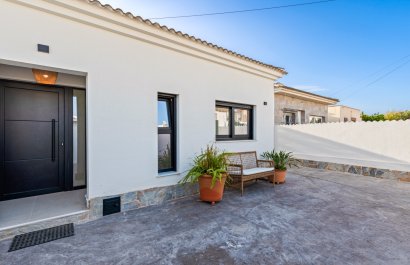 Resale - Villa - Torrevieia - El Chaparral