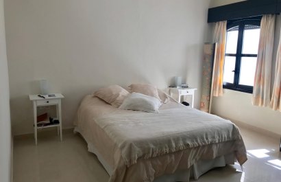 Resale - Apartment / flat - Marbella - Puerto Banús