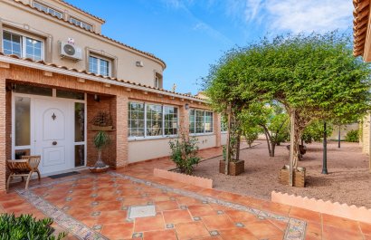 Resale - Villa - Torrevieia - Torrevieja