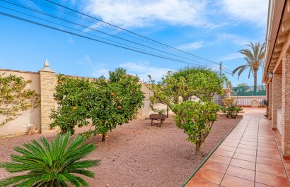 Resale - Villa - Torrevieia - Torrevieja