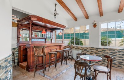 Resale - Villa - Torrevieia - Torrevieja